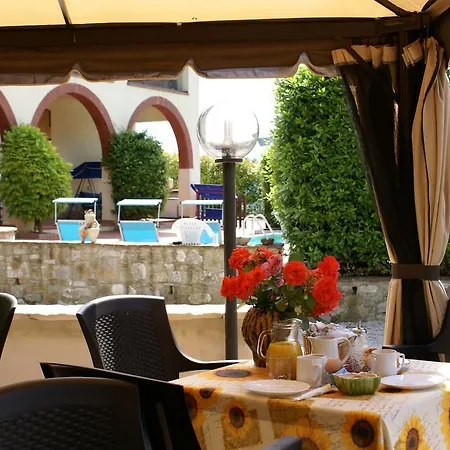 Il Querceto 4* Bosco (Umbria)